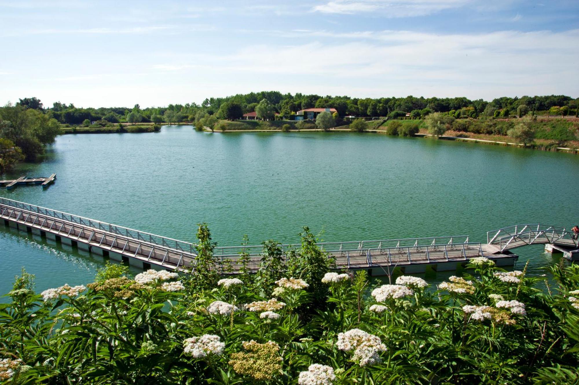 Les Jardins Du Lac Trizay Ngoại thất bức ảnh